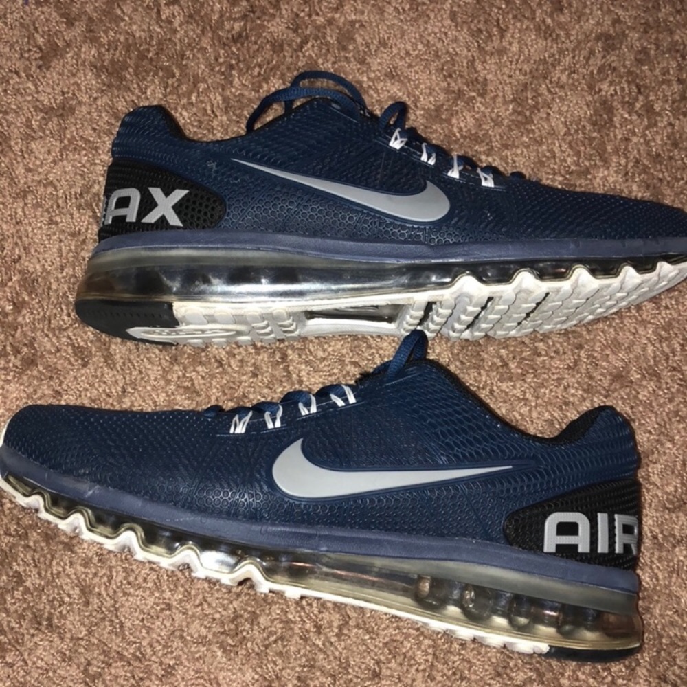 Nike AirMax Navy and White